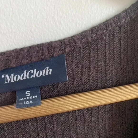 Modcloth Gray Ribbed Knit Faux Wrap Dress - Picture 8 of 14